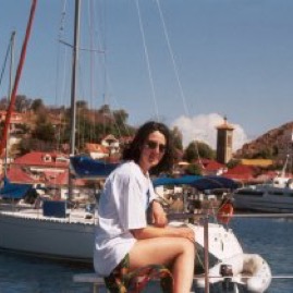 LesSaintes-Arriving.jpg